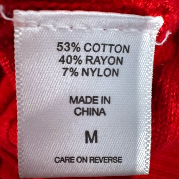 🔵 New York and Company Red Crew Neck Batwing Sweater Size Medium - Picture 8 of 9